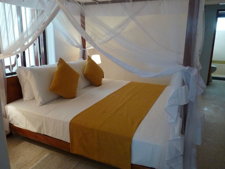 Hotel Ralahami Bungalow
