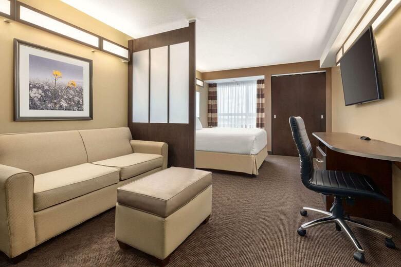 Hotel Microtel Inn & Suites By Wyndham Estevan