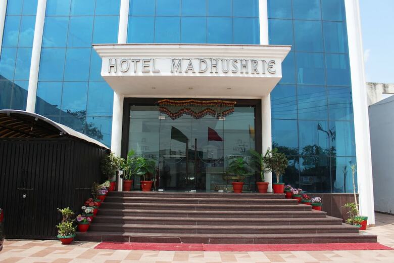 Oyo 1493 Hotel Madhushrie