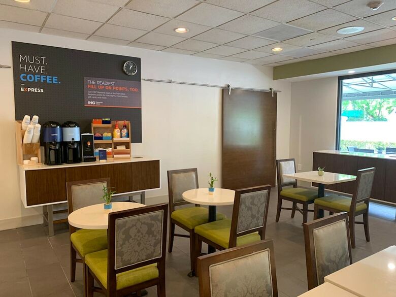 Hotel Holiday Inn Express & Suites Miami - Hialeah