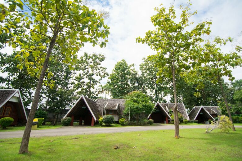 Hotel Wattana Village Resort