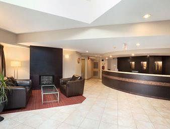 Hotel Super 8 West Kelowna