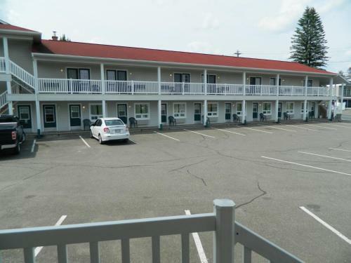 Posada Hilltop Motel & Restaurant