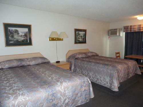 Hotel Perfect Inns & Suites