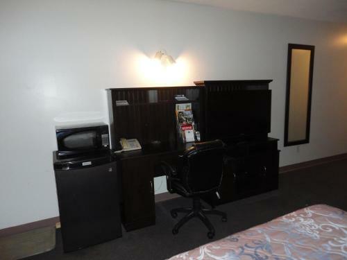 Hotel Perfect Inns & Suites