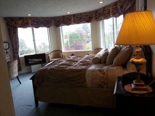 Bed & Breakfast By The Sea Bnb, Sidney Victoria Bc