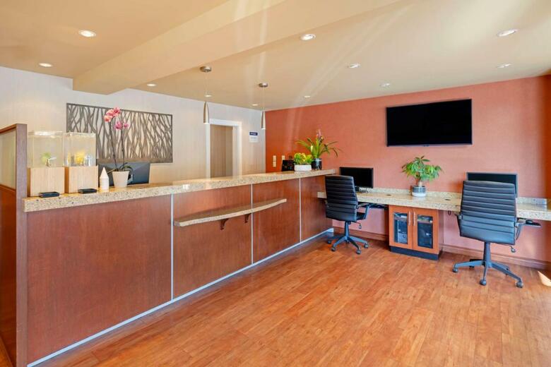 Hotel Best Western Plus Emerald Isle Motor Inn