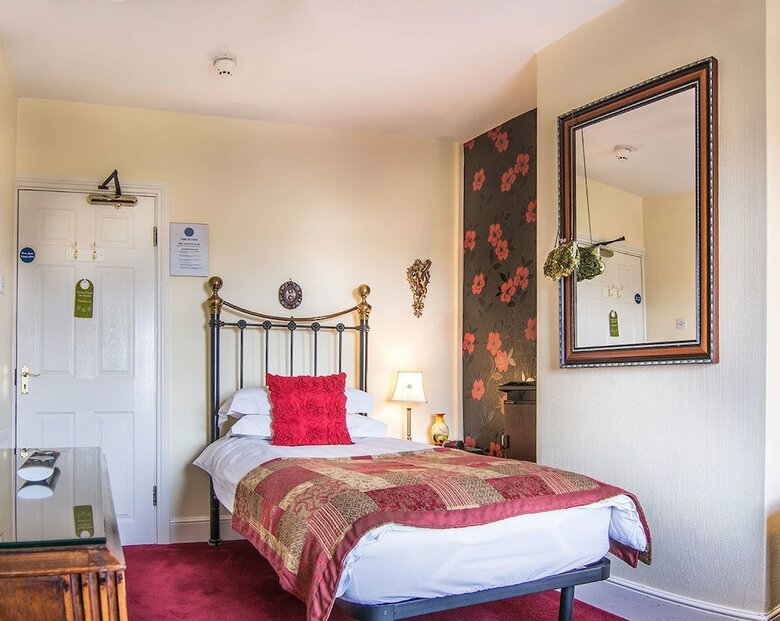 Hotel Creston Villa Guest House