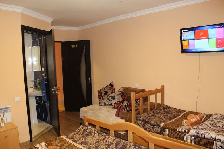 Hostal Old Yerevan Hostel & Tours