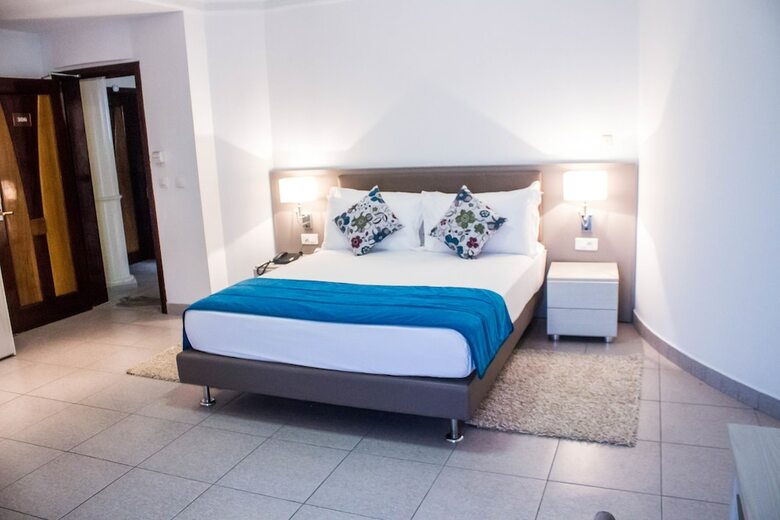 Conciergerie Hotel White House