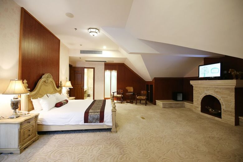 Nanjing John Garden Hotel