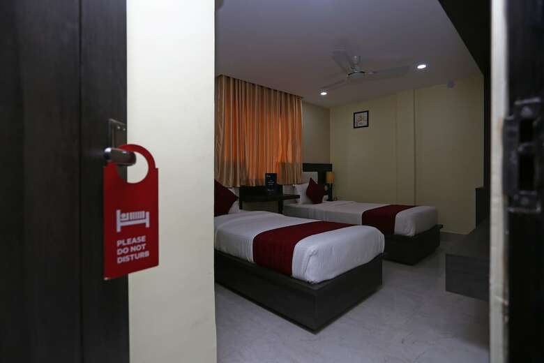Oyo 6709 Hotel L N International