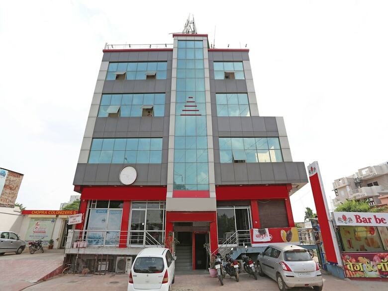 Oyo 9558 Hotel Chhavi Holidays