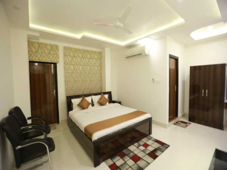Oyo 8837 Hotel Surya Galaxy