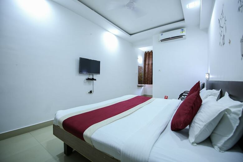 Oyo 3603 White Pearl Hotel