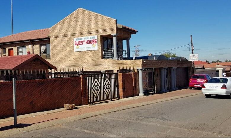 Hotel Ekuthuleni Guest House - Soweto