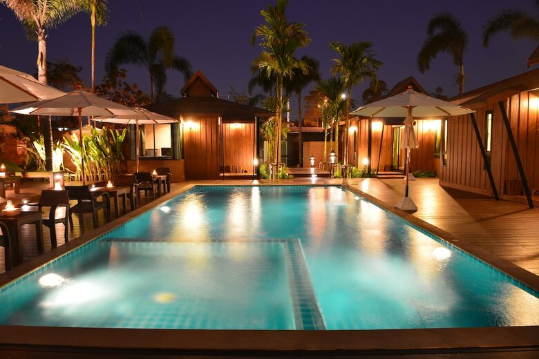 Lana Hotel