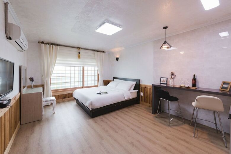 Pension Namchon Full House
