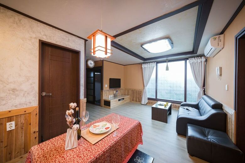 Pension Namchon Full House