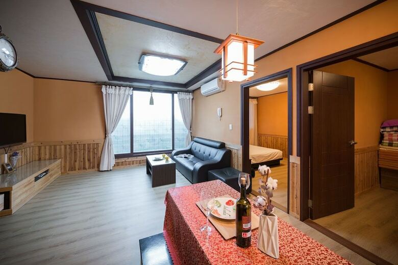 Pension Namchon Full House