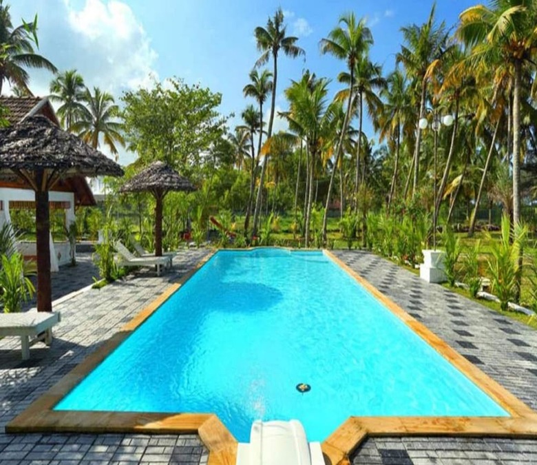 Hotel Indriya Sands