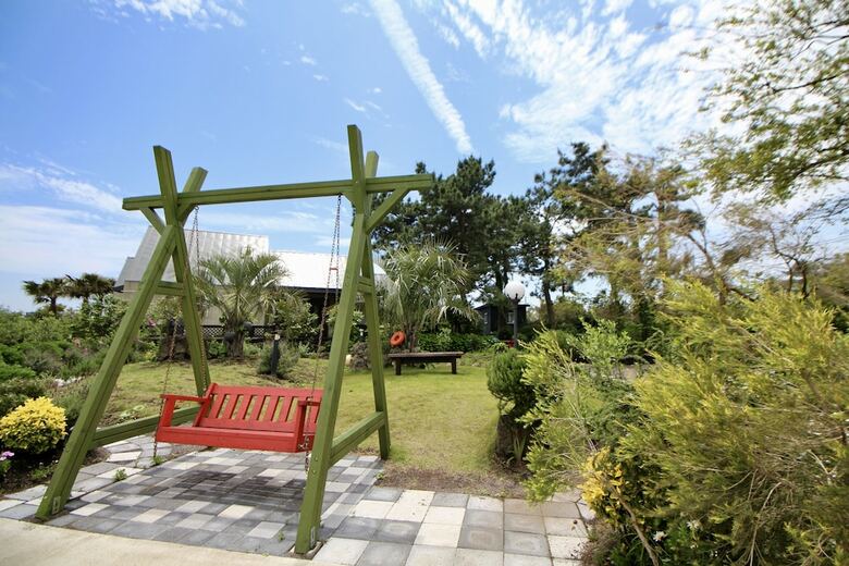 Jeju Herb Pension Oz