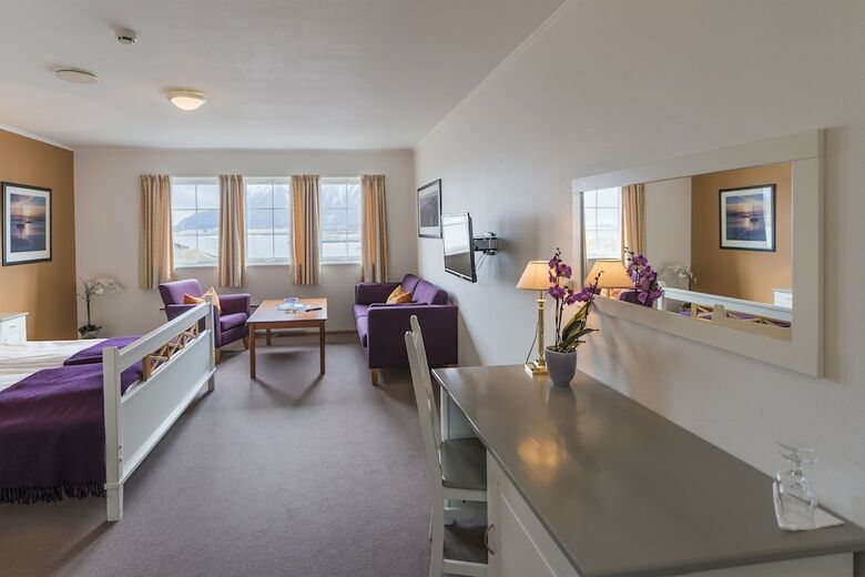 Hustadvika Gjestehus - By Classic Norway Hotels