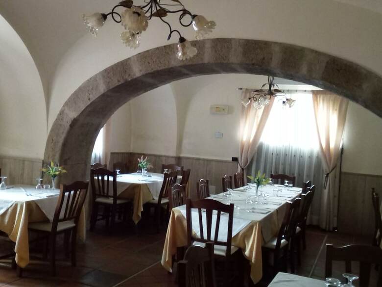 Hotel Tavernola Locanda Di Campagna