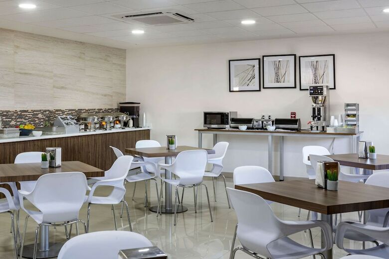 Hotel Sleep Inn Mexicali