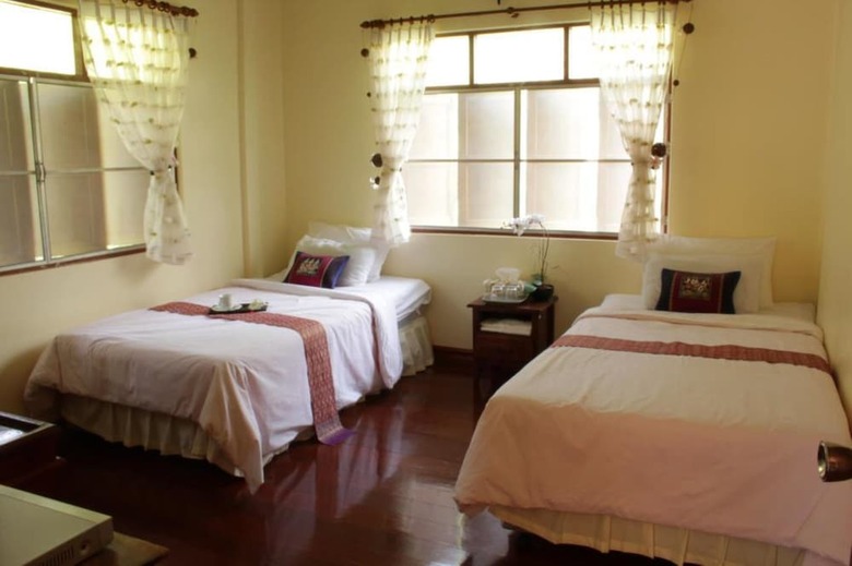 Hotel Baan Suan Nuchliang Homestay