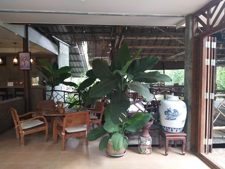 Hotel Suchanaree At Leam Ngop