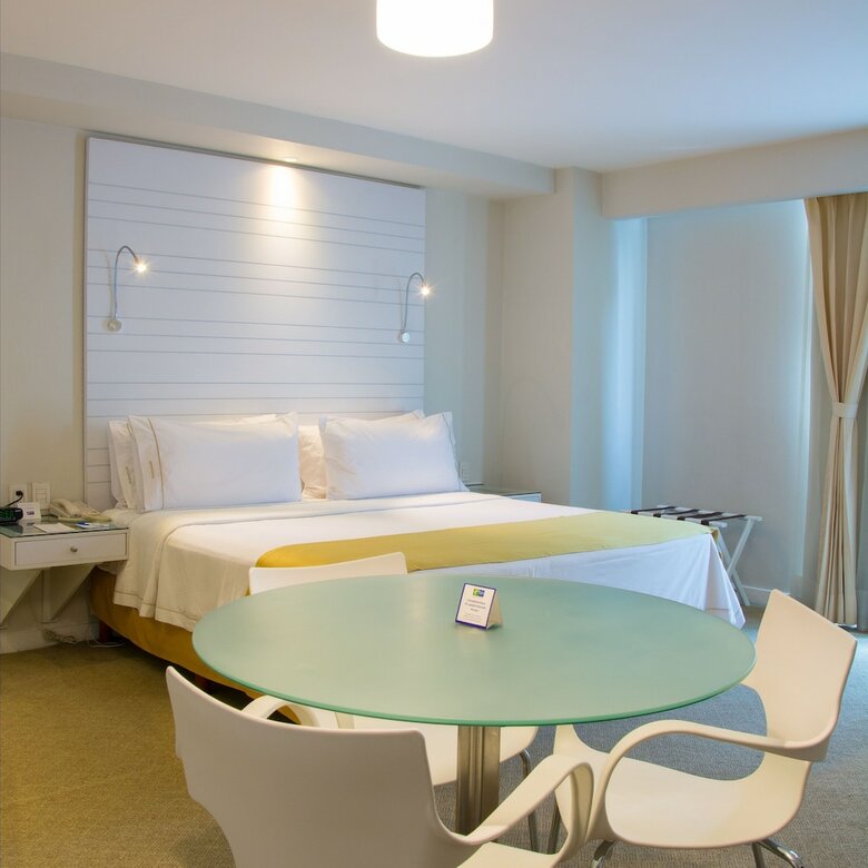 Hotel Holiday Inn Express And Suites At Wtc