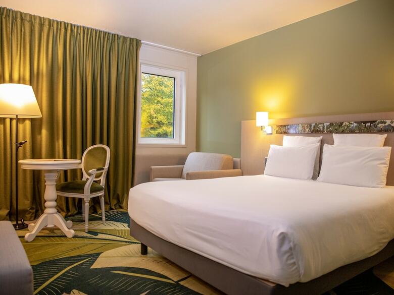 Hotel Mercure Demeure de Campagne Parc Du Coudray