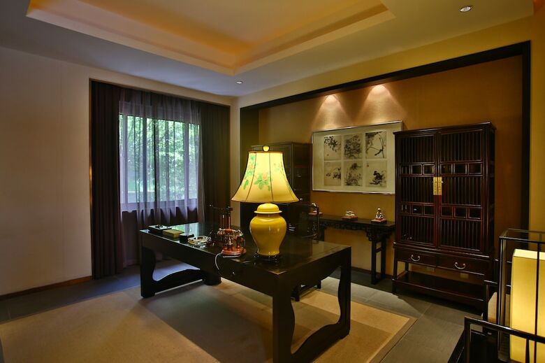 Zuoyouke Qinling West Brigade Hotel