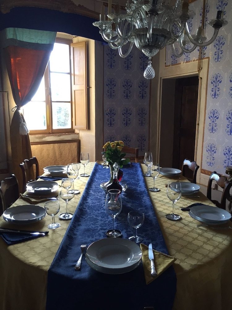 Agroturismo Castello Montelifr�