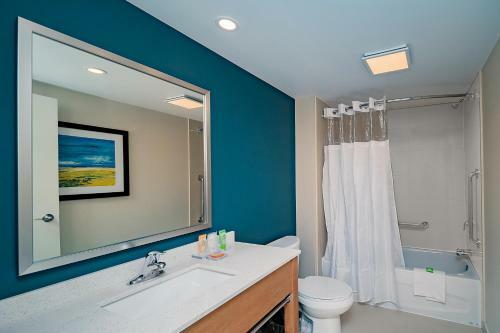 Hotel Wyndham Garden Niagara Falls