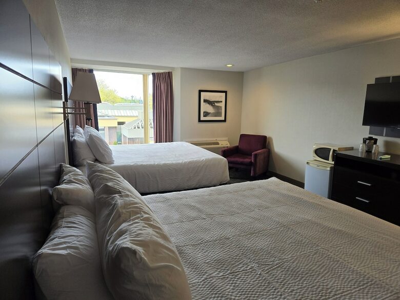 Ramada Plaza Niagara Falls Hotel