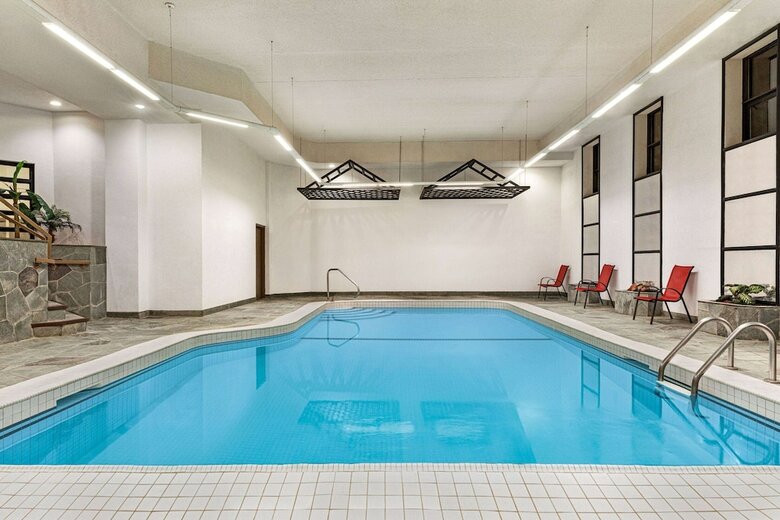 Ramada Plaza Niagara Falls Hotel