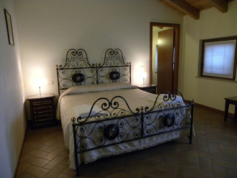 Agroturismo Agriturismo Bb Mambrotta