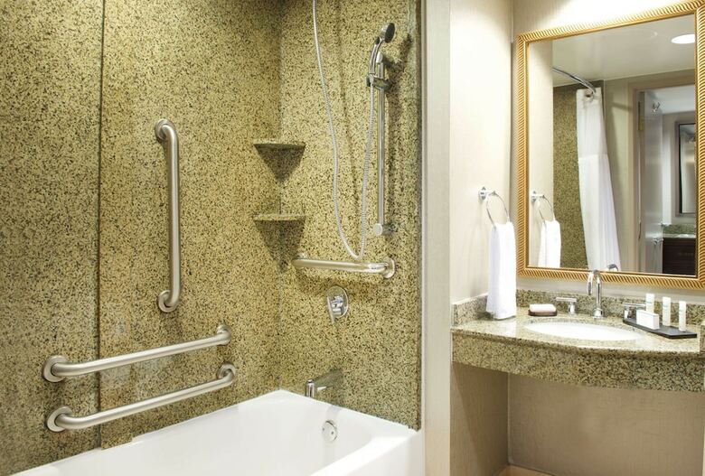 Hotel Embassy Suites By Hilton Seattle North Lynnwood