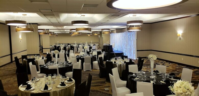 Hotel Embassy Suites By Hilton Seattle North Lynnwood