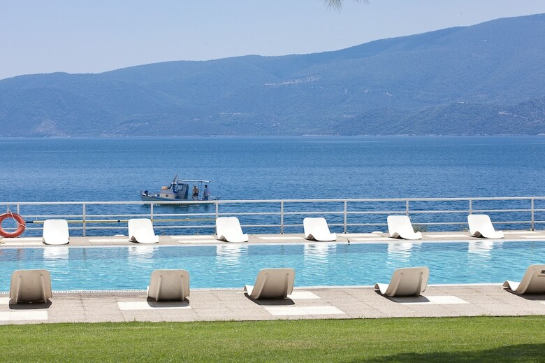 Hotel Kalamaki Beach Resort