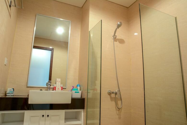 2 Bedrooms At Gallery West Apartment By Travelio