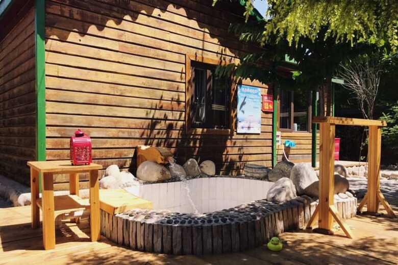 Hotel Yun Ju Courtyard Apartment
