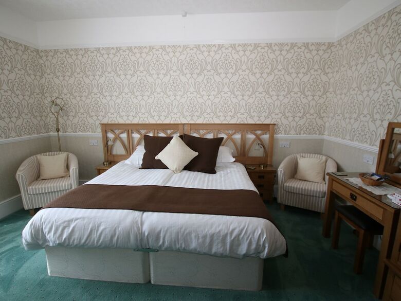 Bed & Breakfast Trenona Farm Holidays