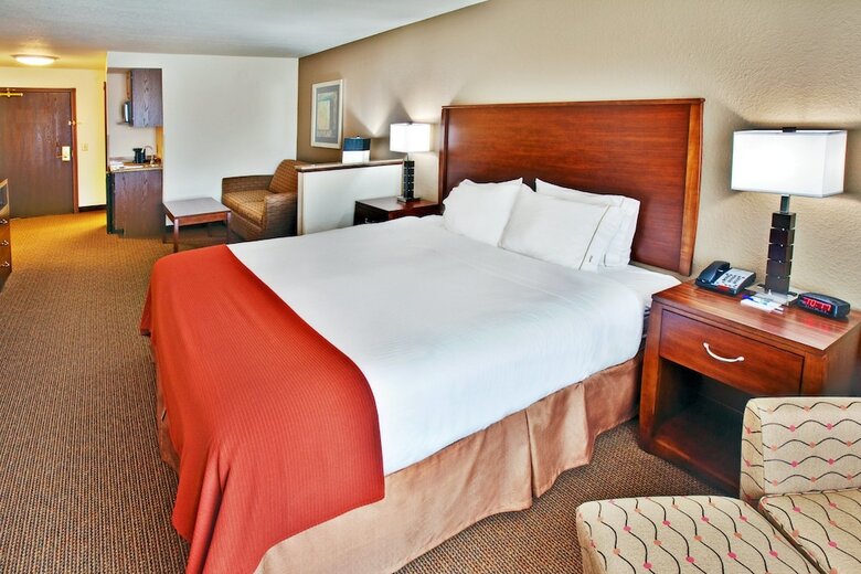 Holiday Inn Express Hotel & Suites Dubuque