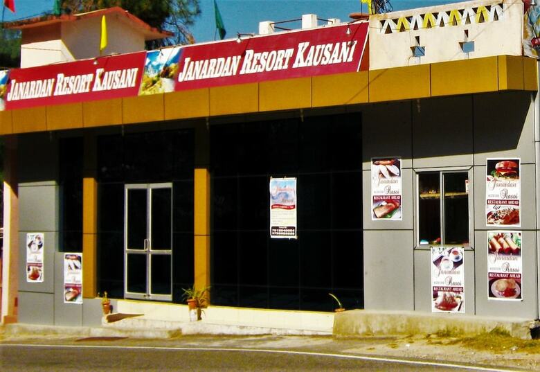 Hotel Janardan Resort Kausani
