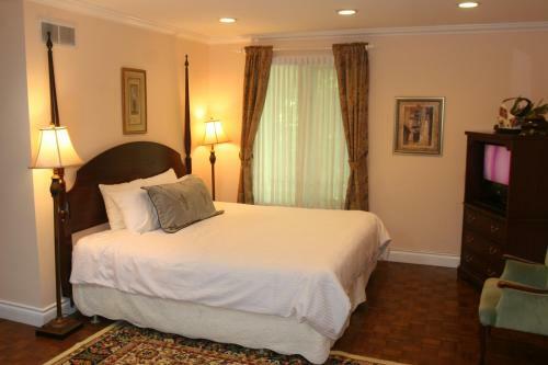 Nataya Bed & Breakfast