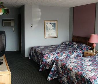 Rainbow Motor Inn - By The Falls