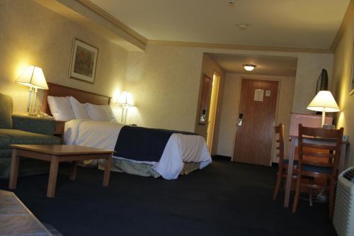 The Glengate Hotel & Suites